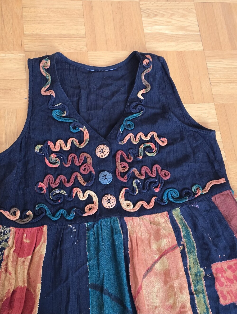 Bohemian Lightweight Multicolor Faux Patch Print Button Top Sleeveless Dress - Picture 4 of 10